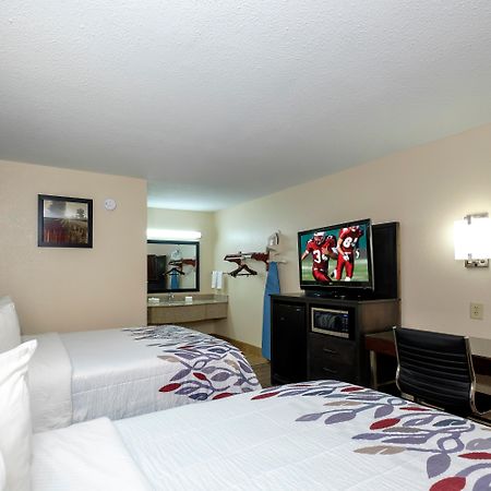 Red Roof Inn Columbus, Ms Екстер'єр фото