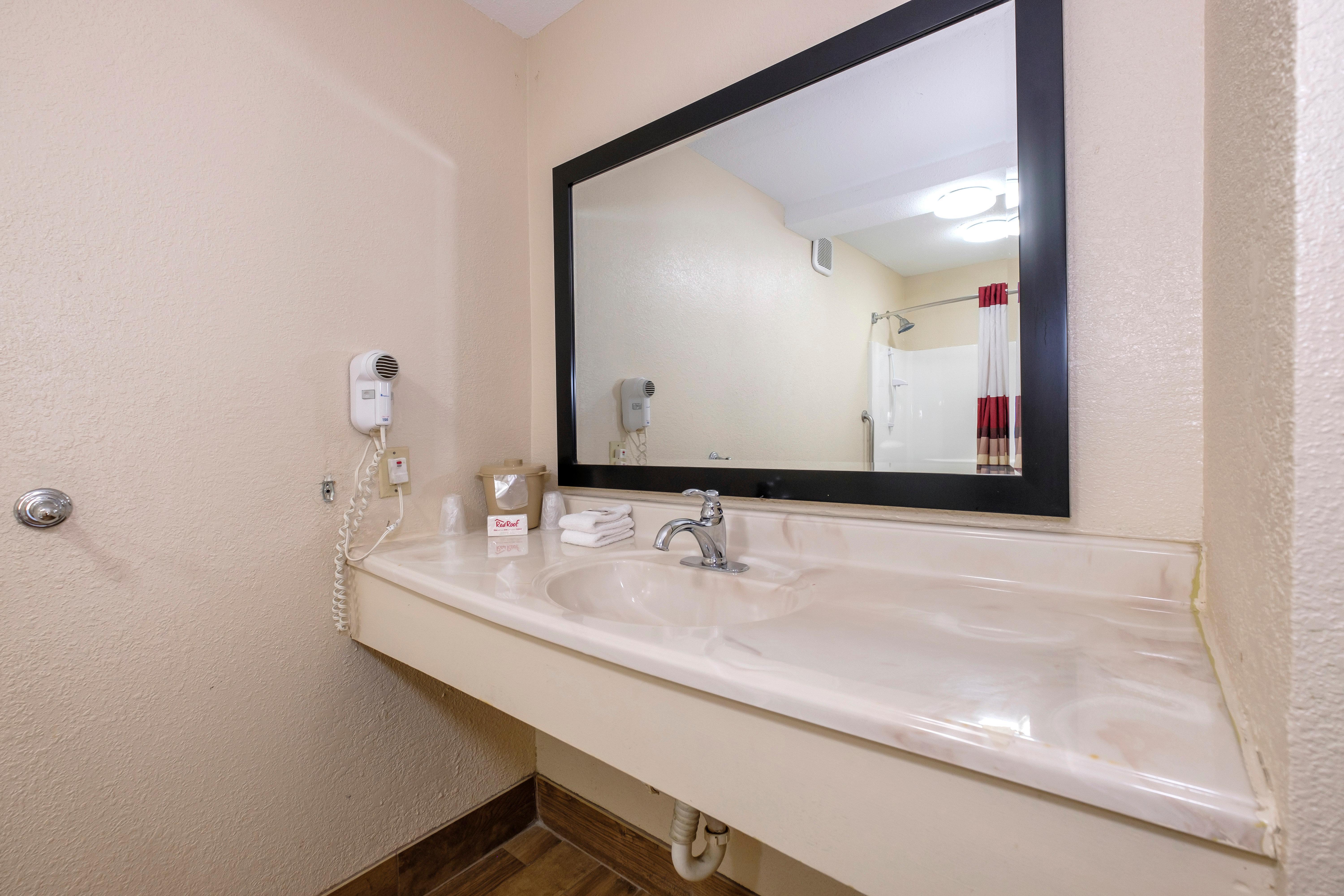 Red Roof Inn Columbus, Ms Екстер'єр фото