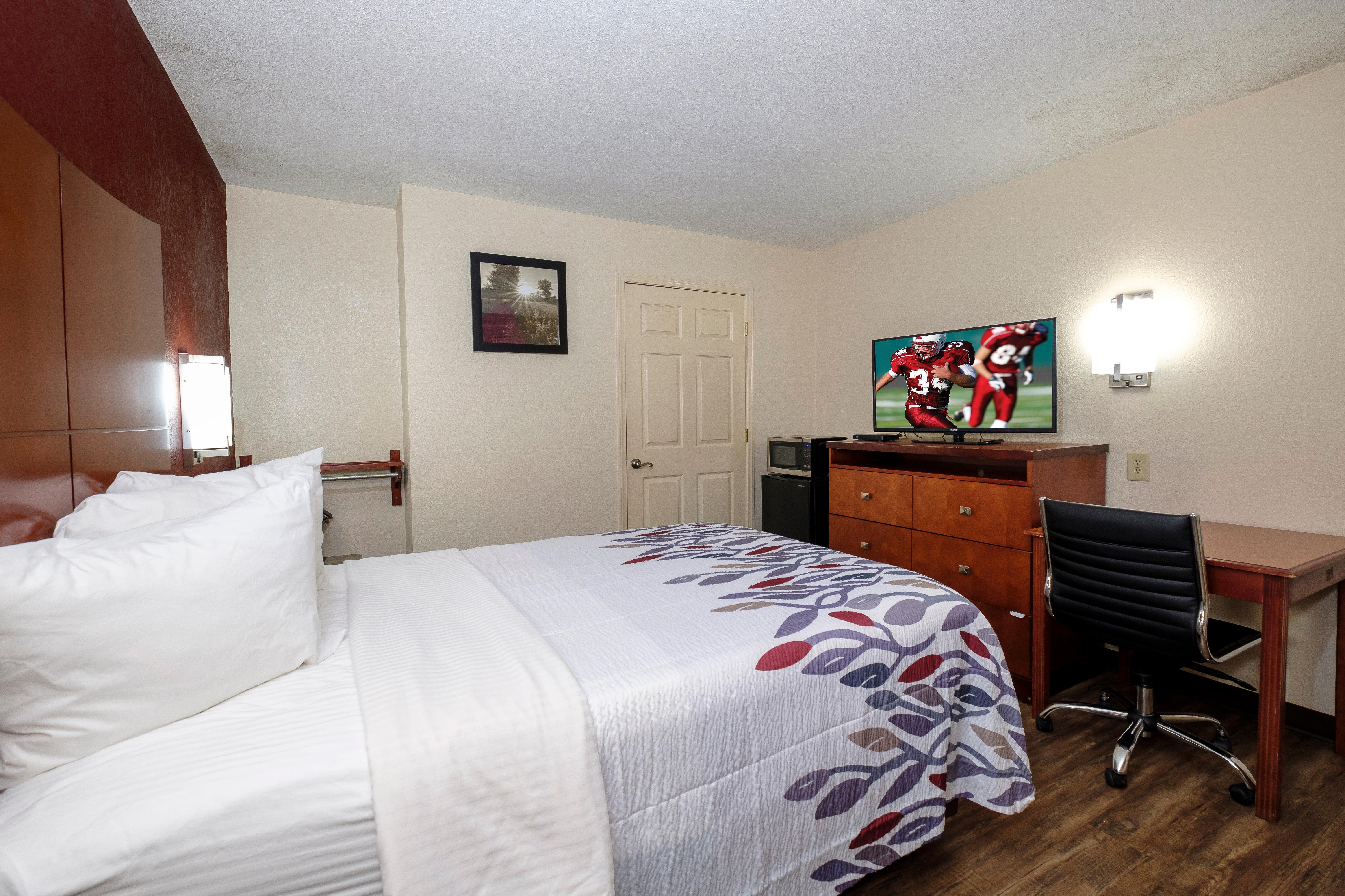 Red Roof Inn Columbus, Ms Екстер'єр фото