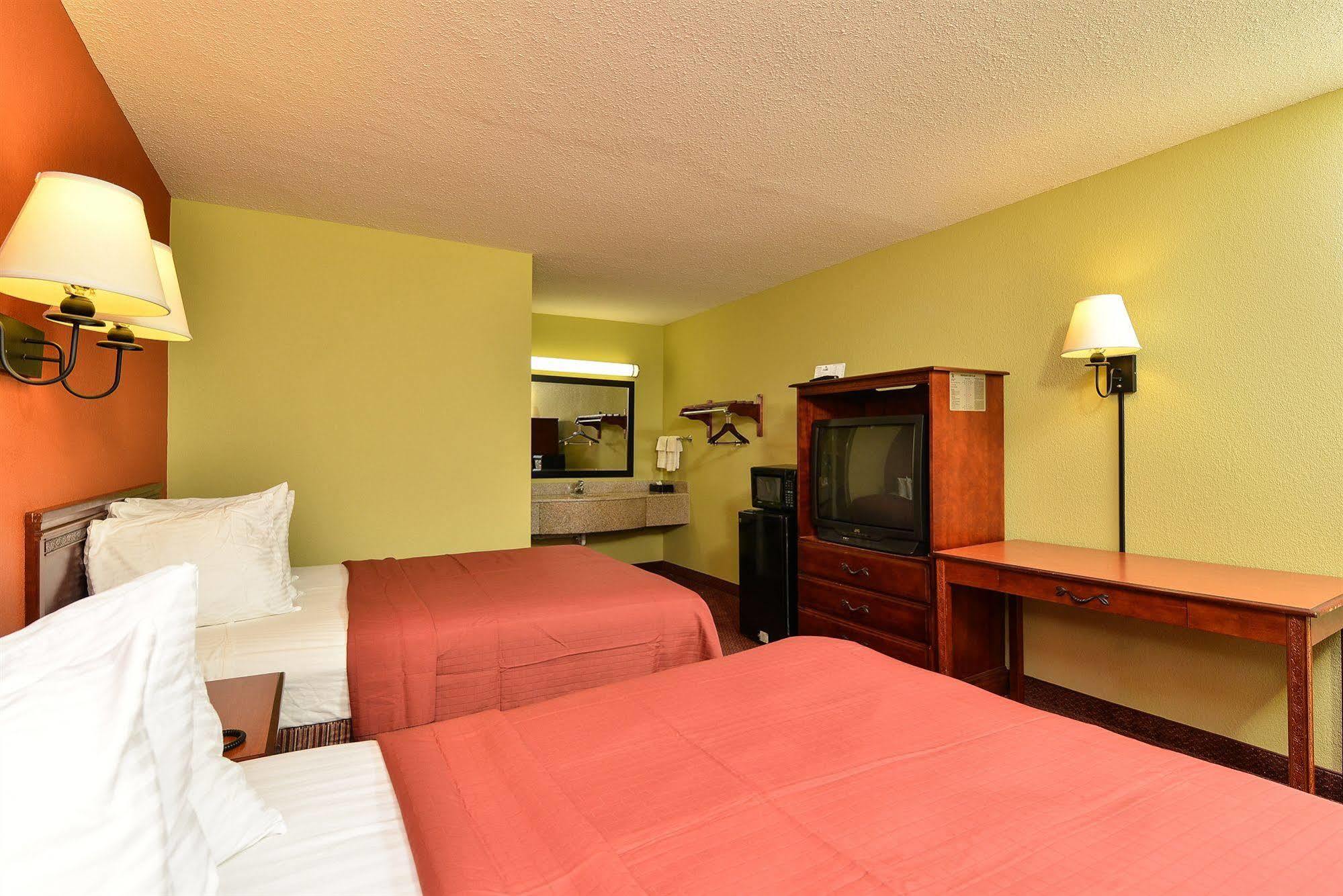 Red Roof Inn Columbus, Ms Екстер'єр фото
